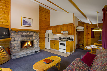 Jasper Deluxe Log Chalet for 2 Becker’s Chalets