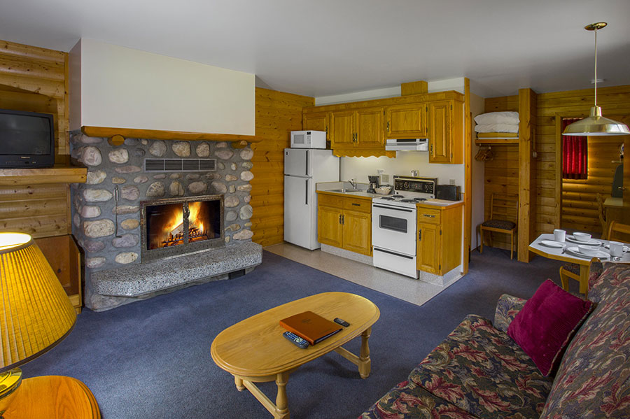 Jasper Deluxe Log Chalet for 2 persons Becker’s Chalets