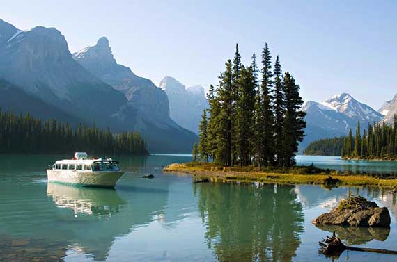 Maligne Lake